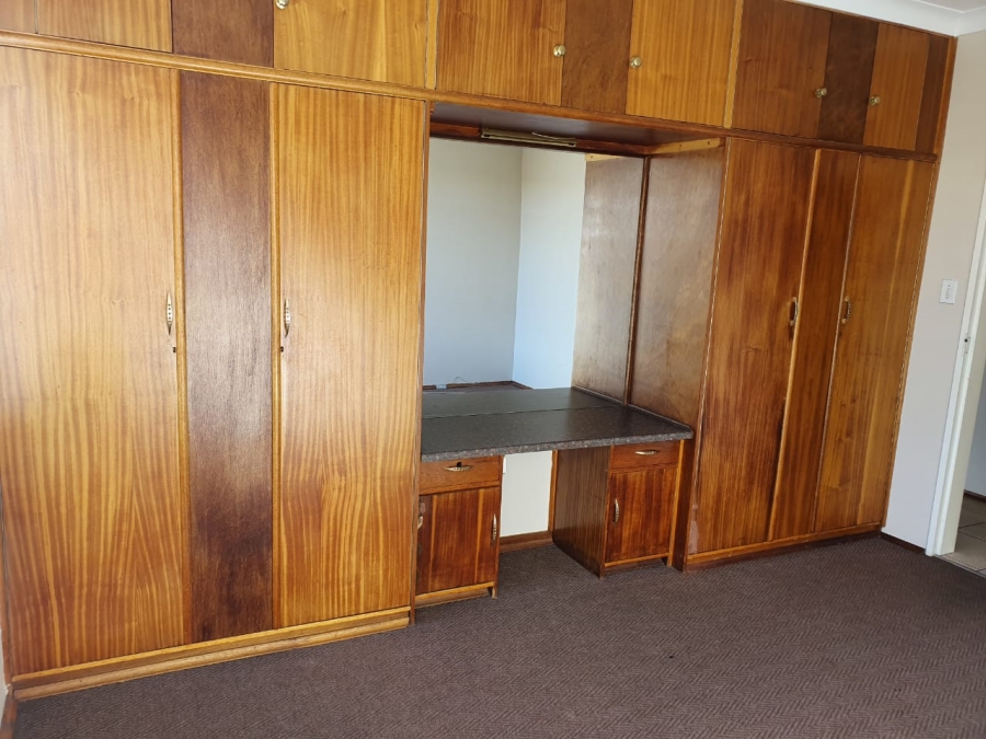 To Let 4 Bedroom Property for Rent in Jordania Free State